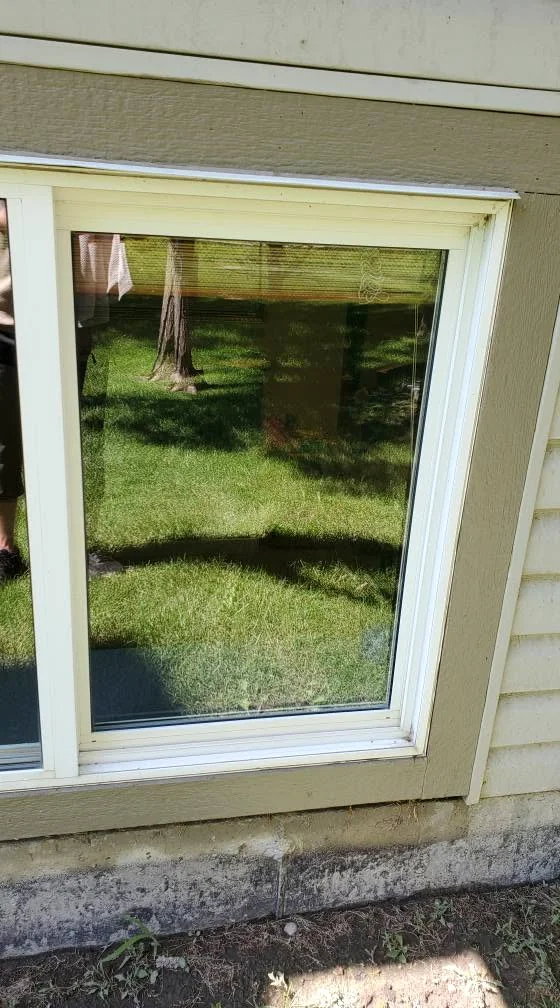 Reflective clean window after cleaning
